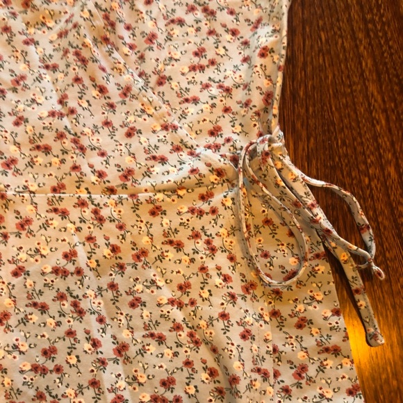 Blue floral Hollister dress - Picture 2 of 4